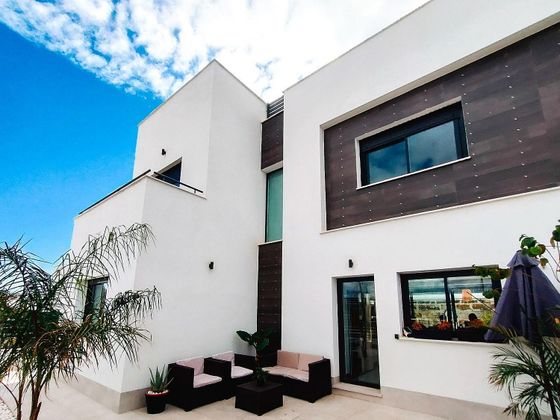 Foto 1 de Casa en venda a Capellanía - Retamar de 4 habitacions amb terrassa i piscina