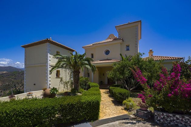 Foto 1 de Casa rural en venda a El Padrón - El Velerín - Voladilla de 7 habitacions amb terrassa i piscina