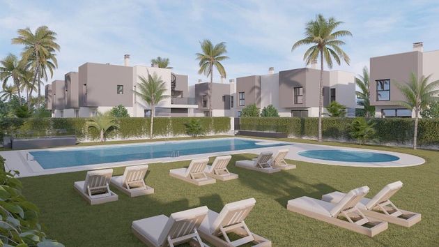 Foto 2 de Casa en venda a carretera Chilches Costa de 4 habitacions amb terrassa i piscina