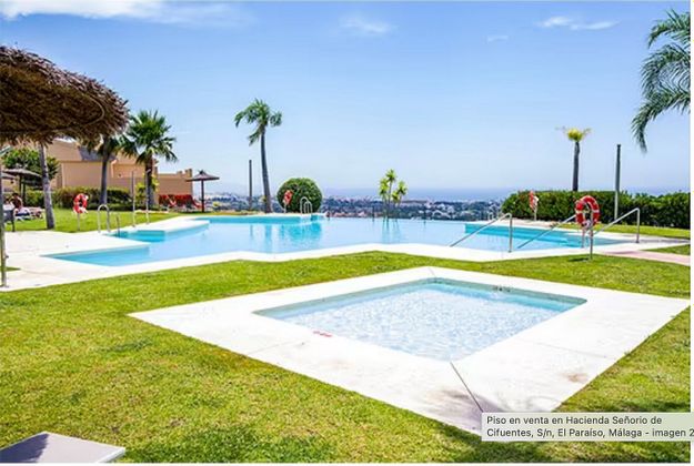 Foto 2 de Àtic en venda a calle Señorio de Cifuentes El Paraiso de 2 habitacions amb terrassa i piscina