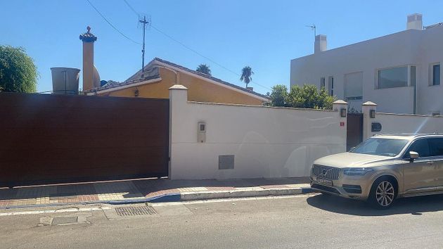 Foto 1 de Xalet en venda a calle José Echegaray de 3 habitacions amb terrassa i piscina