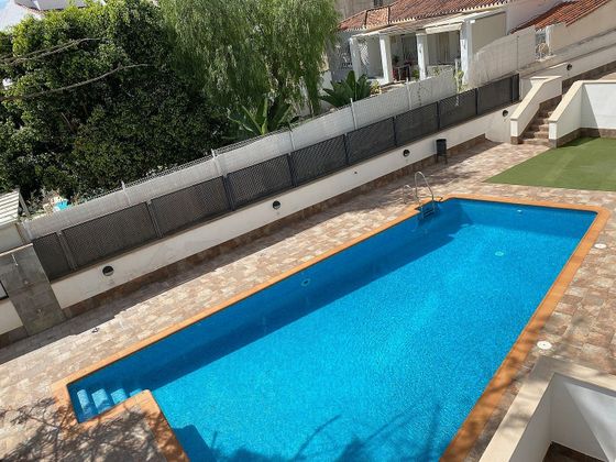 Foto 1 de Pis en venda a calle Puerto Real de 2 habitacions amb terrassa i piscina