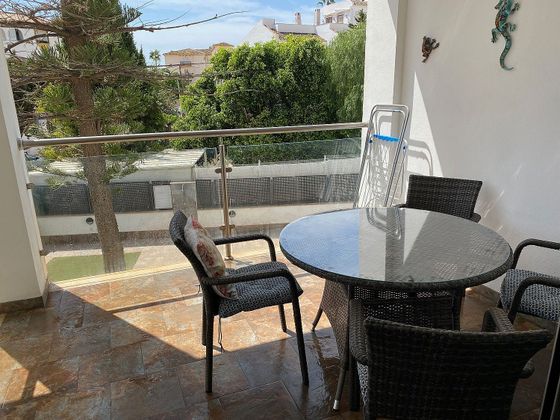 Foto 2 de Piso en venta en calle Puerto Real de 2 habitaciones con terraza y piscina