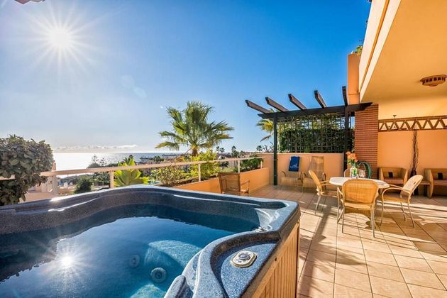 Foto 1 de Piso en alquiler en El Faro de Calaburra - Chaparral de 2 habitaciones con terraza y piscina