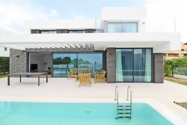 Foto 1 de Alquiler de casa en Cabo Pino - Reserva de Marbella de 5 habitaciones con terraza y piscina