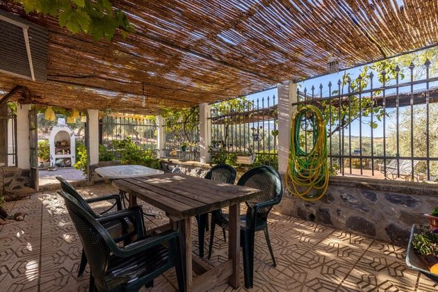 Foto 1 de Casa rural en venda a Cogollos de la Vega de 2 habitacions amb terrassa i piscina