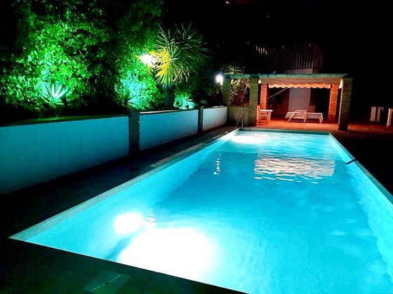 Foto 1 de Casa en venda a calle Alpargateros Alta de 5 habitacions amb terrassa i piscina