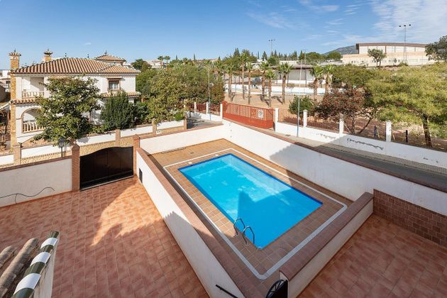 Foto 1 de Xalet en venda a calle De la Sierra de 4 habitacions amb terrassa i piscina