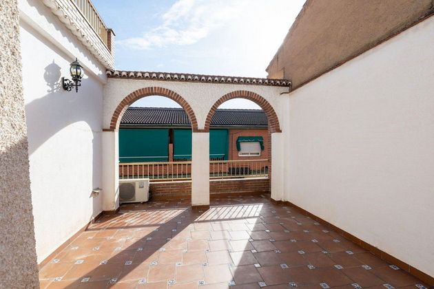 Foto 2 de Xalet en venda a calle Luna de 5 habitacions amb terrassa i balcó