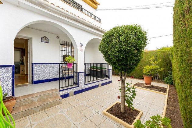Foto 1 de Casa en venda a calle Félix Rodríguez de la Fuente de 3 habitacions amb terrassa i balcó