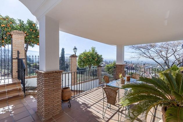 Foto 2 de Xalet en venda a calle De Los Parapantes de 4 habitacions amb terrassa i garatge