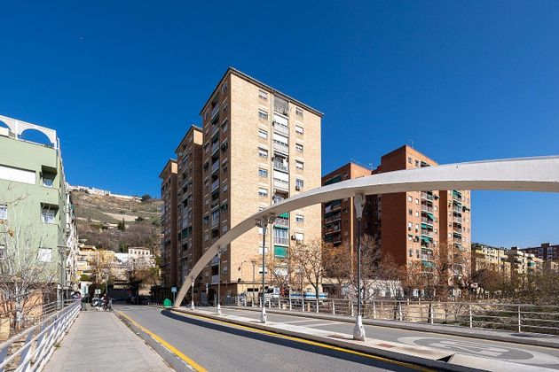 Foto 2 de Pis en venda a calle Placeta de la Atalaya de 3 habitacions amb terrassa i balcó