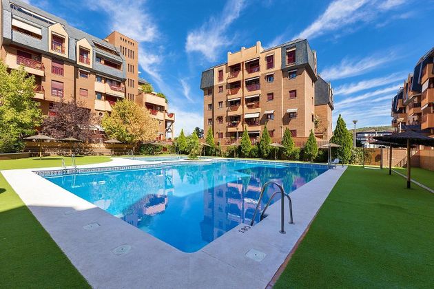 Foto 2 de Pis en venda a calle Aconcagua de 2 habitacions amb terrassa i piscina