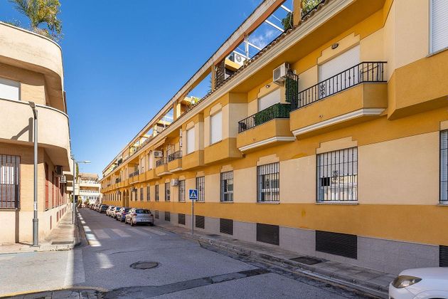Foto 2 de Venta de piso en calle Gloria Fuertes de 2 habitaciones con piscina y garaje