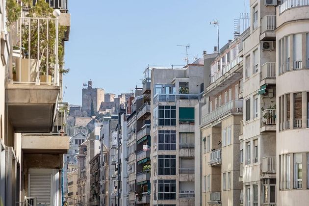 Foto 2 de Pis en venda a calle Recogidas de 3 habitacions amb terrassa i balcó