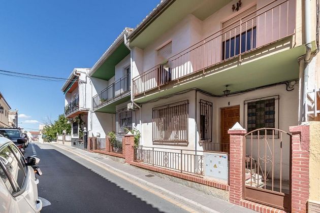 Foto 1 de Casa en venda a calle Badajoz de 4 habitacions amb terrassa i jardí