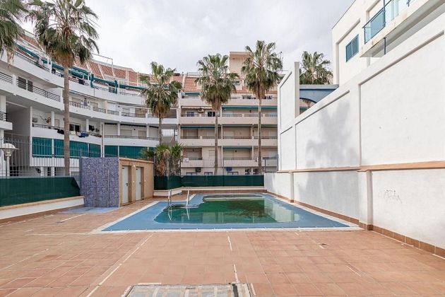 Foto 1 de Àtic en venda a calle Cambriles de 1 habitació amb terrassa i piscina