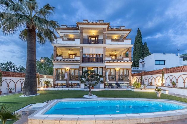 Foto 1 de Chalet en venta en avenida Andalucía de 14 habitaciones con terraza y piscina
