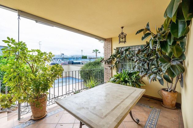 Foto 1 de Xalet en venda a calle De Chavarino de 5 habitacions amb terrassa i piscina