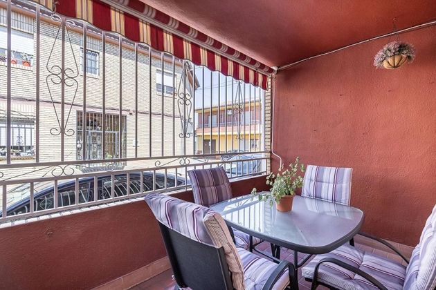 Foto 1 de Casa en venda a calle Pedro Antonio Alarcón de 4 habitacions amb terrassa i garatge