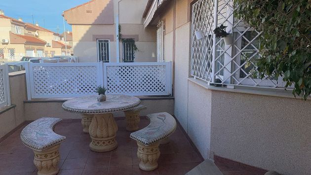 Foto 2 de Venta de casa en calle La Vaguada de 3 habitaciones con terraza y jardín