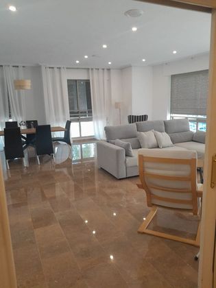 Foto 2 de Pis en lloguer a paseo Alfonso XIII de 4 habitacions amb mobles i aire acondicionat