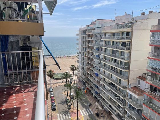 Foto 2 de Pis en venda a calle Blasco Ibañez de 3 habitacions amb terrassa i balcó