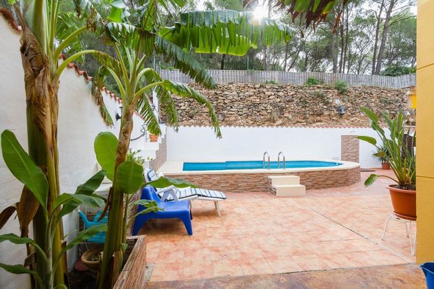 Foto 2 de Chalet en venta en Centro - El Castillo de 7 habitaciones con terraza y piscina