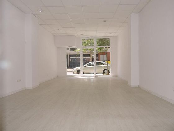 Foto 2 de Alquiler de local en Benicalap de 51 m²