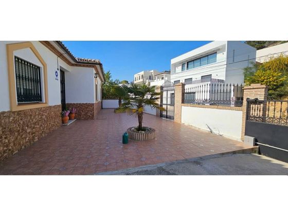 Foto 2 de Venta de chalet en El Pinar - Palacio de Congresos de 3 habitaciones con terraza y jardín