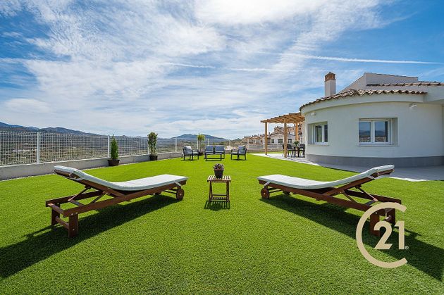 Foto 2 de Xalet en venda a urbanización Urc Embalse de 3 habitacions amb terrassa i piscina