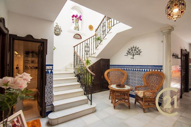 Foto 2 de Casa adossada en venda a calle Alborada de 6 habitacions amb terrassa i garatge