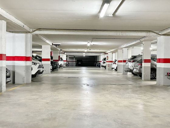 Foto 2 de Garaje en venta en calle Santa Genoveva Torres de 16 m²