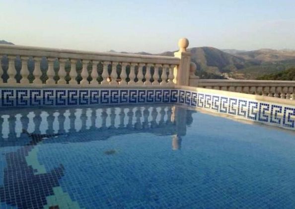 Foto 2 de Venta de piso en Pujerra de 2 habitaciones con terraza y piscina