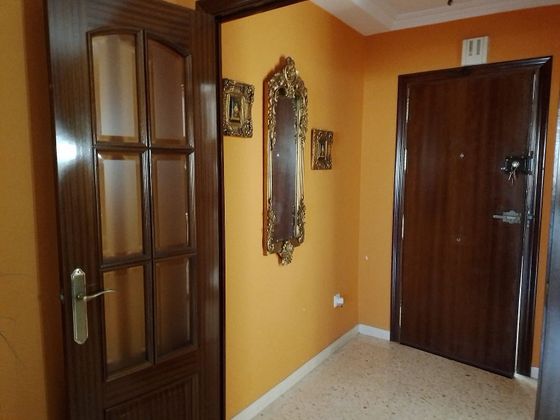 Foto 1 de Piso en venta en Algaba (La) de 3 habitaciones con terraza y aire acondicionado