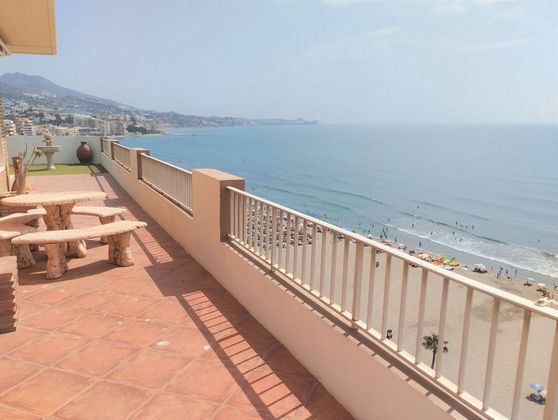 Foto 2 de Venta de ático en Playa de los Boliches de 2 habitaciones con terraza y piscina