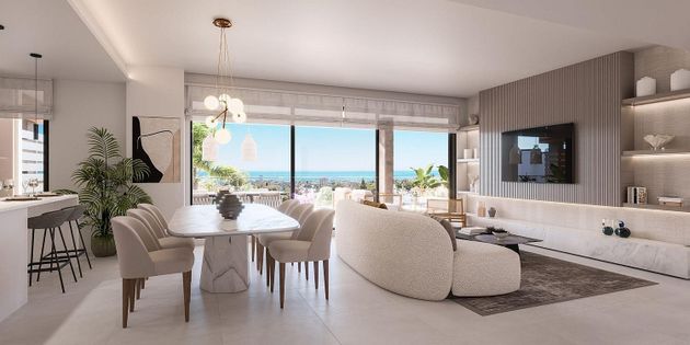 Foto 2 de Ático en venta en Los Monteros - Bahía de Marbella de 2 habitaciones con terraza y piscina