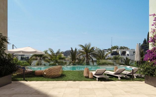 Foto 2 de Ático en venta en El Mayorazgo - El Limonar de 4 habitaciones con terraza y piscina