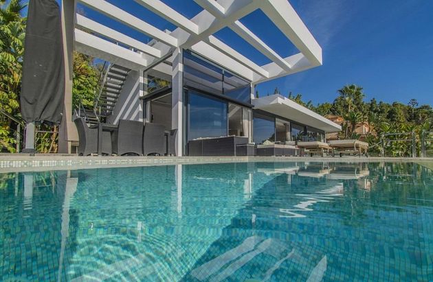 Foto 2 de Xalet en venda a Playa de la Fontanilla de 5 habitacions amb terrassa i piscina