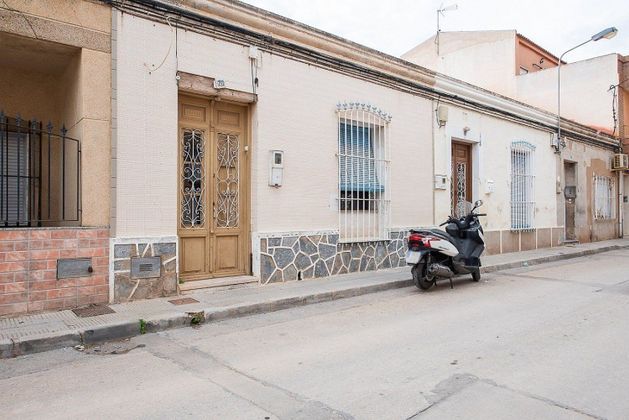 Foto 1 de Casa adossada en venda a calle Nueva de 2 habitacions amb terrassa i aire acondicionat