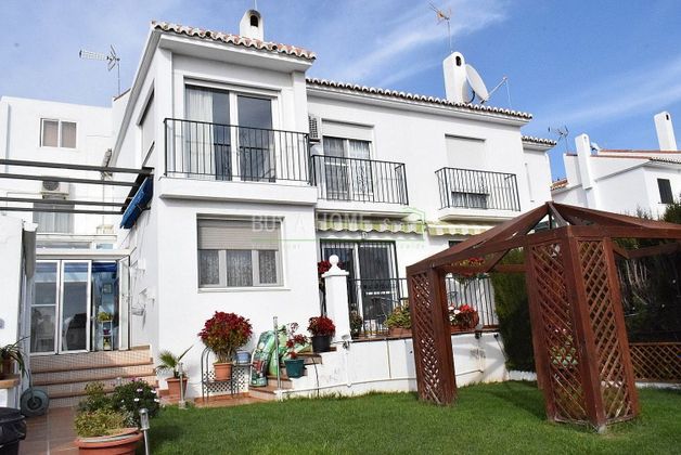 Foto 1 de Casa en venta en Centro - Vélez-Málaga de 5 habitaciones con terraza y garaje