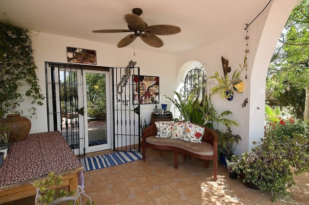 Foto 2 de Casa en venda a Sayalonga de 5 habitacions amb piscina i garatge