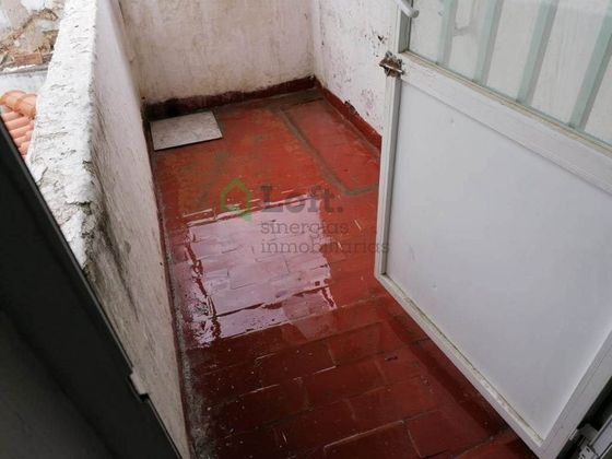 Foto 1 de Piso en venta en Casco Antiguo - Centro de 2 habitaciones con terraza y balcón