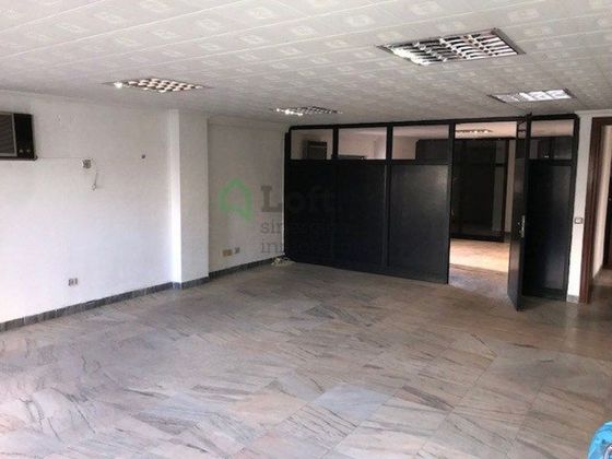 Foto 1 de Oficina en alquiler en Santa Marina - La Paz de 228 m²