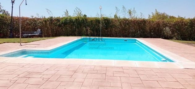 Foto 1 de Xalet en venda a Ctra de Sevilla - Ronda sur de 5 habitacions amb piscina i garatge
