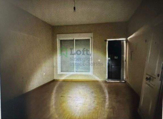 Foto 2 de Piso en venta en Santos de Maimona (Los) de 3 habitaciones con garaje