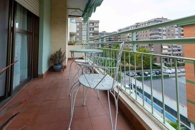 Foto 1 de Pis en venda a Huerta Rosales - Valdepasillas de 5 habitacions amb terrassa i ascensor