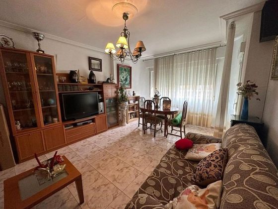 Foto 2 de Pis en venda a Huerta Rosales - Valdepasillas de 3 habitacions amb terrassa i balcó