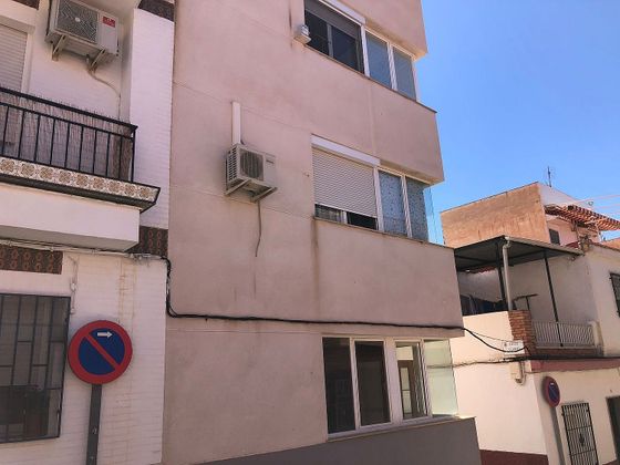 Foto 2 de Piso en venta en calle Clavel de 2 habitaciones con terraza y ascensor