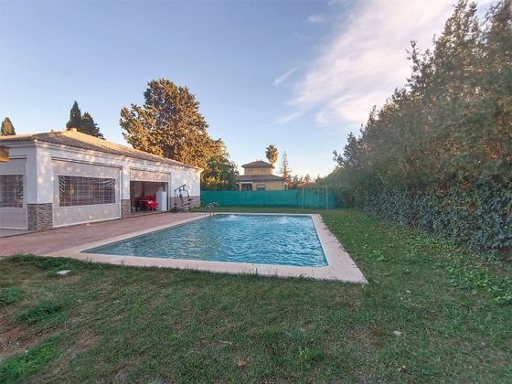 Foto 1 de Venta de chalet en urbanización Camposol de 5 habitaciones con terraza y piscina